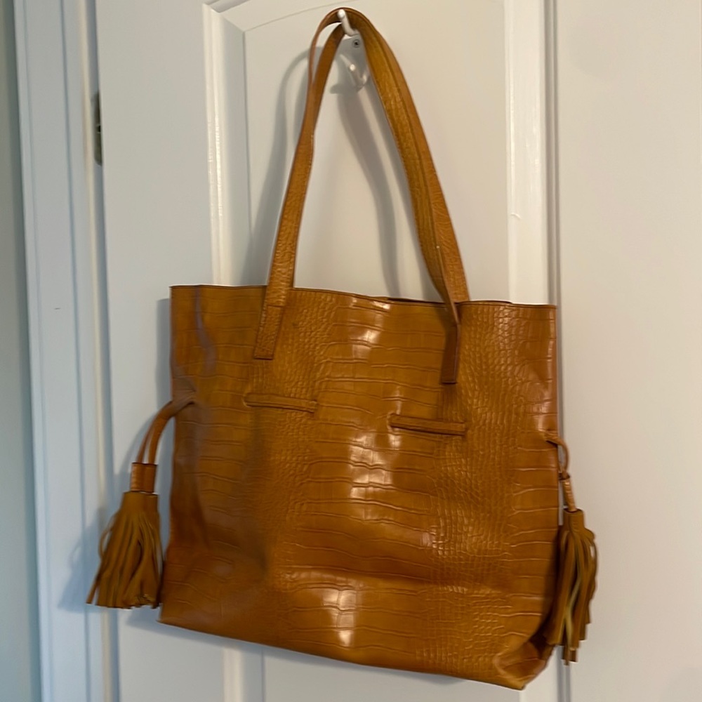Anthropologie tote